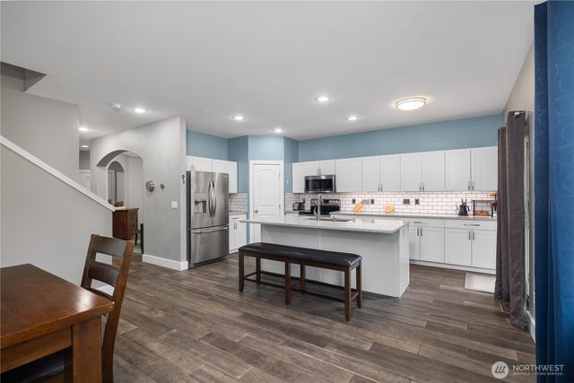 6858 Flute Street SE, Lacey, WA 98513