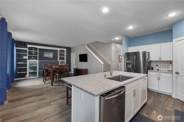 6858 Flute Street SE, Lacey, WA 98513