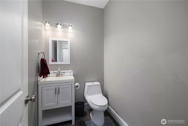 6858 Flute Street SE, Lacey, WA 98513