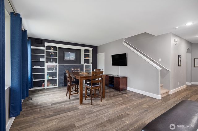 6858 Flute Street SE, Lacey, WA 98513