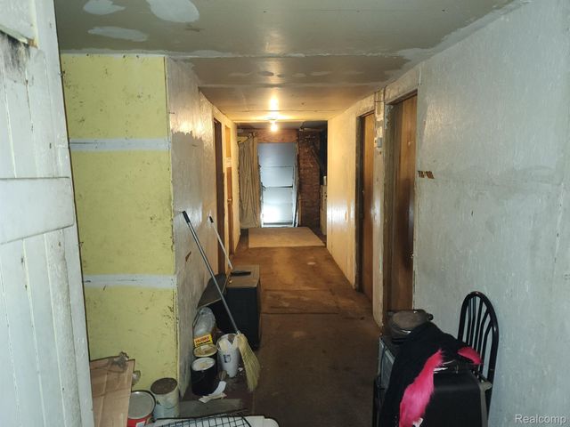 2124 E FOREST Avenue, Detroit, MI 48207