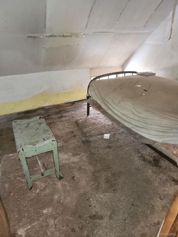 2124 E FOREST Avenue, Detroit, MI 48207