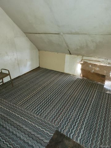 2124 E FOREST Avenue, Detroit, MI 48207