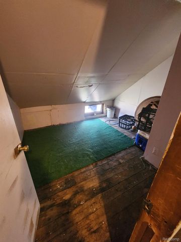 2124 E FOREST Avenue, Detroit, MI 48207