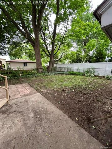 403 California Avenue, Royal Oak, MI 48067