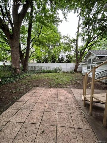 403 California Avenue, Royal Oak, MI 48067