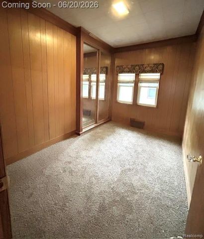 403 California Avenue, Royal Oak, MI 48067