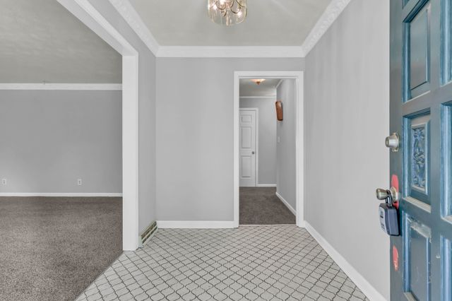 359 Meadow Ln, Oak Grove, KY 42262