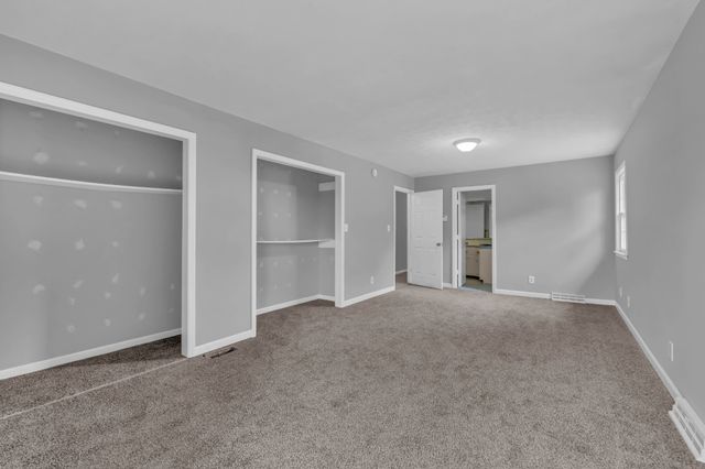 359 Meadow Ln, Oak Grove, KY 42262