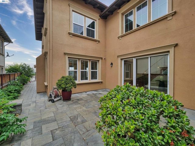 2109 Elderberry Dr, San Ramon, CA 94582