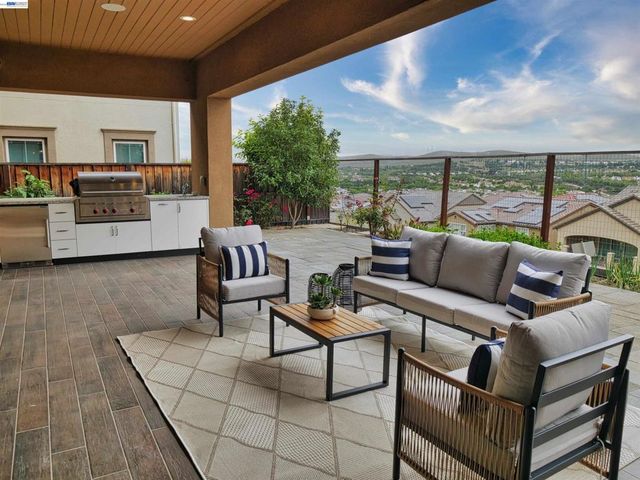 2109 Elderberry Dr, San Ramon, CA 94582