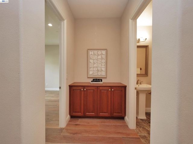 2109 Elderberry Dr, San Ramon, CA 94582