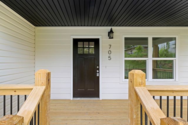 705 Hargraves Avenue, Chattanooga, TN 37411
