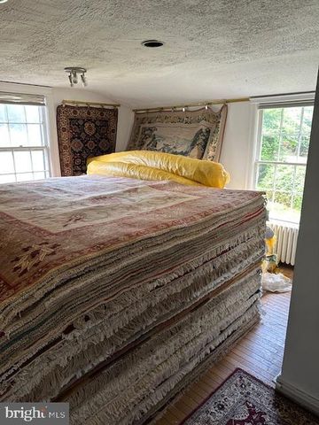 4154 DUKE ST, Alexandria, VA 22304