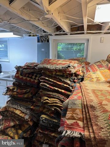 4154 DUKE ST, Alexandria, VA 22304