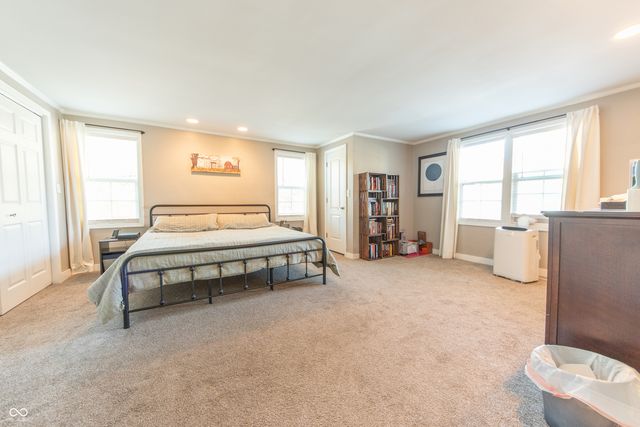 902 18th Street, Columbus, IN 47201