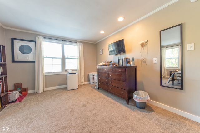 902 18th Street, Columbus, IN 47201