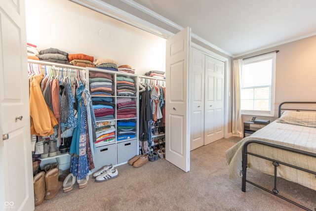 902 18th Street, Columbus, IN 47201