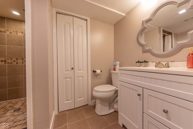 902 18th Street, Columbus, IN 47201