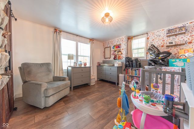 902 18th Street, Columbus, IN 47201