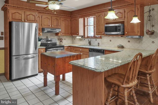 1097 SOFFA RD, East Greenville, PA 18041