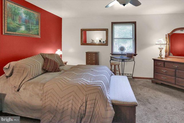 1097 SOFFA RD, East Greenville, PA 18041