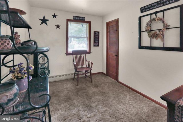 1097 SOFFA RD, East Greenville, PA 18041