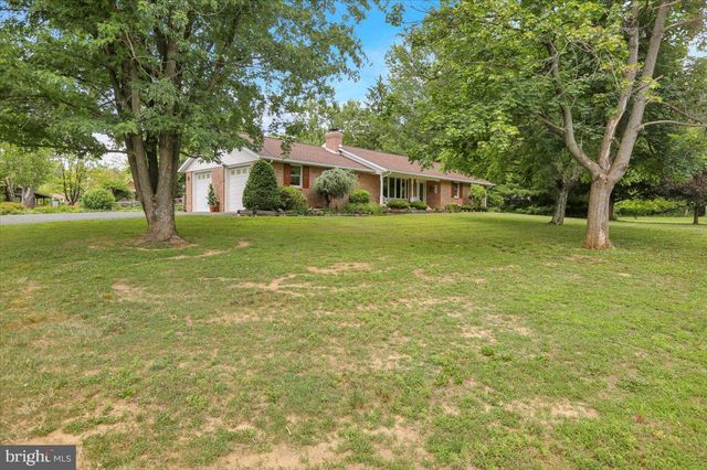 1097 SOFFA RD, East Greenville, PA 18041