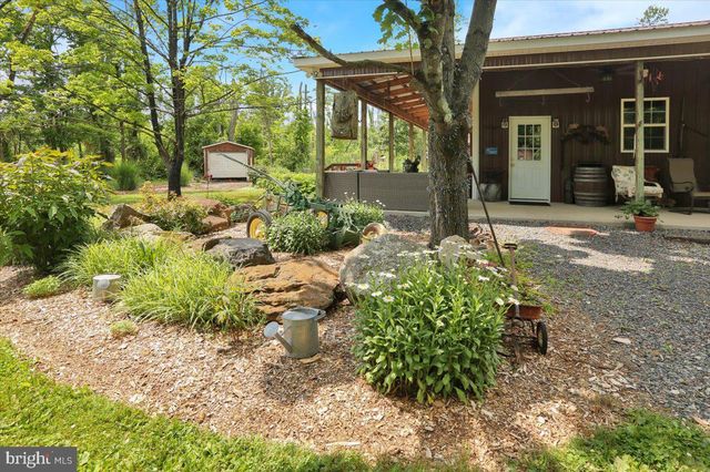 1097 SOFFA RD, East Greenville, PA 18041