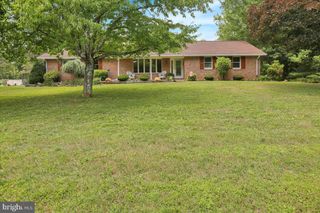 1097 SOFFA RD, East Greenville, PA 18041