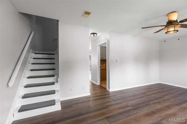 9128 Villaridge Court, St Louis, MO 63123