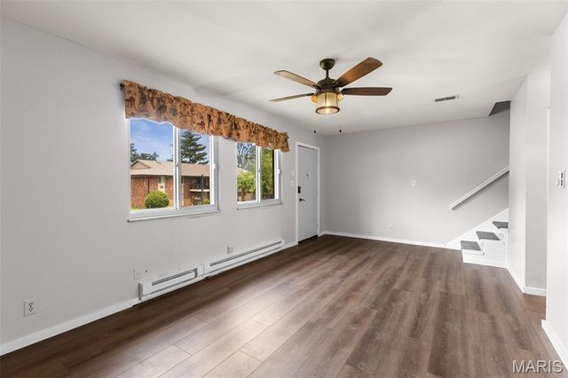 9128 Villaridge Court, St Louis, MO 63123