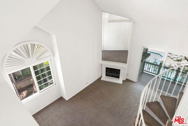 8505 Gulana Avenue 5207, Los Angeles, CA 90293