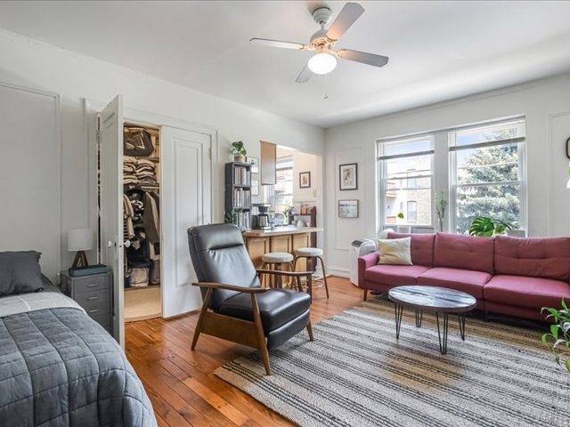 4531 N Ashland Avenue 111, Chicago, IL 60640