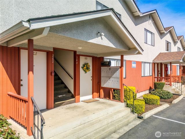 14132 37th Avenue S, Tukwila, WA 98168