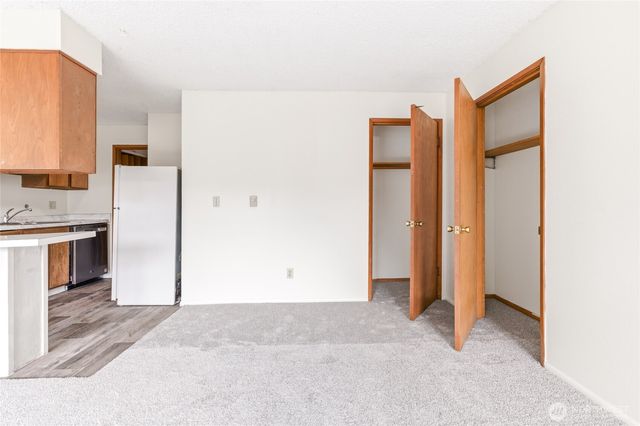 14132 37th Avenue S, Tukwila, WA 98168