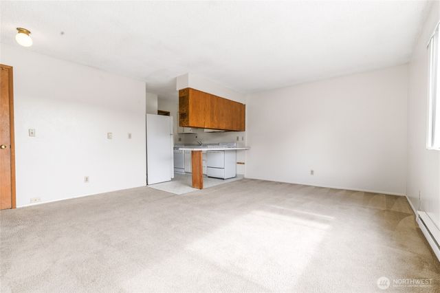 14132 37th Avenue S, Tukwila, WA 98168