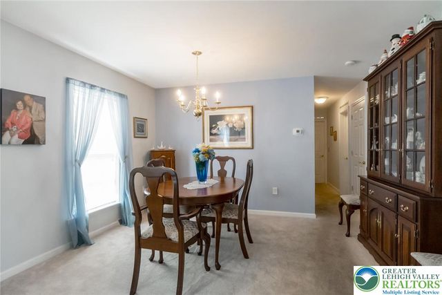 679 Winterthur Way, Easton, PA 18040