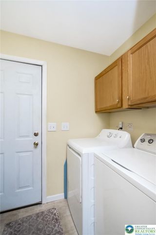 679 Winterthur Way, Easton, PA 18040