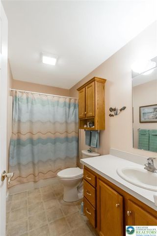 679 Winterthur Way, Easton, PA 18040