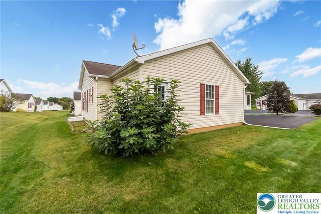 679 Winterthur Way, Easton, PA 18040