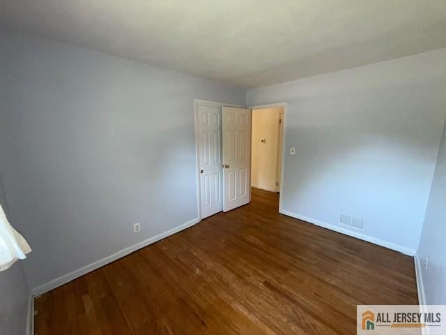 6 Greenbrae Court, East Brunswick, NJ 08816