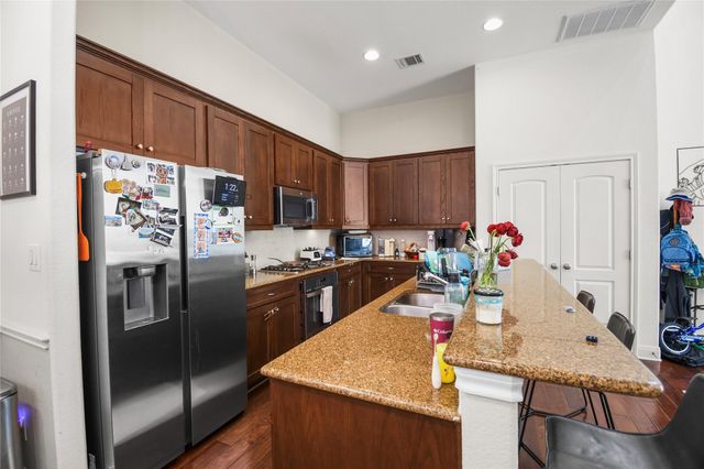 15329 Origins LN 103, Austin, TX 78734
