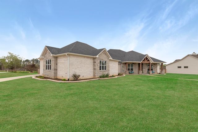 219 White N Gail Ln, Bullard, TX 75757
