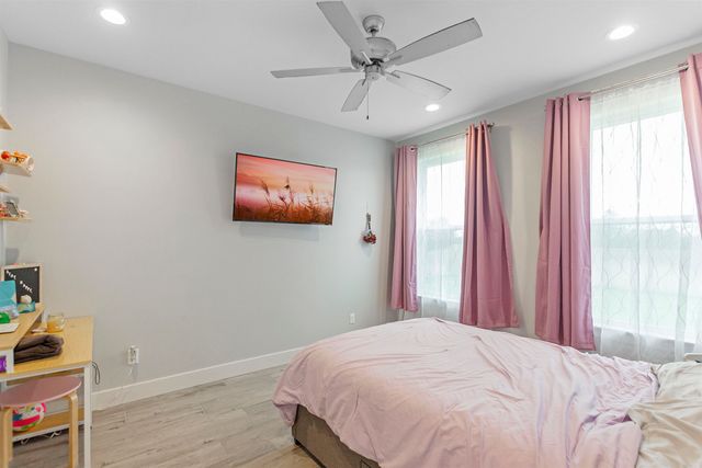 219 White N Gail Ln, Bullard, TX 75757