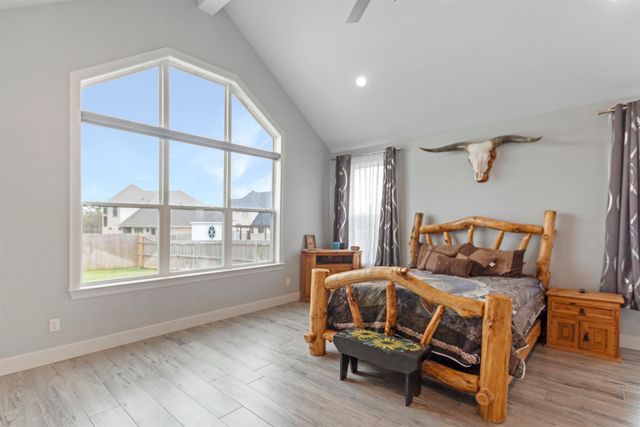 219 White N Gail Ln, Bullard, TX 75757