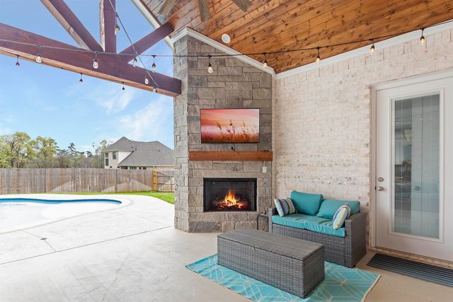 219 White N Gail Ln, Bullard, TX 75757