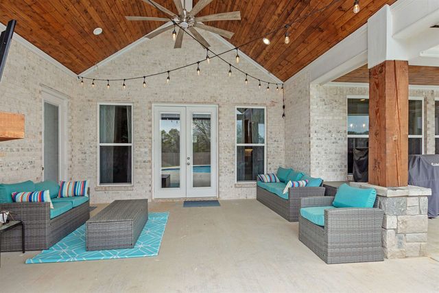 219 White N Gail Ln, Bullard, TX 75757