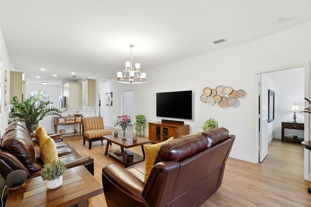 134 CLUB VILLAS LN, Kissimmee, FL 34744