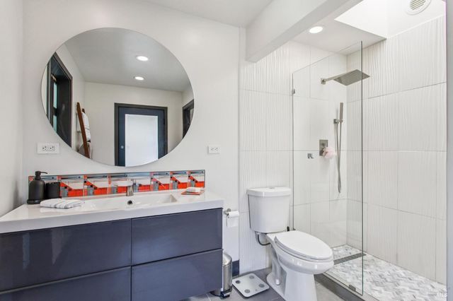 2100 Center Rd, Novato, CA 94947